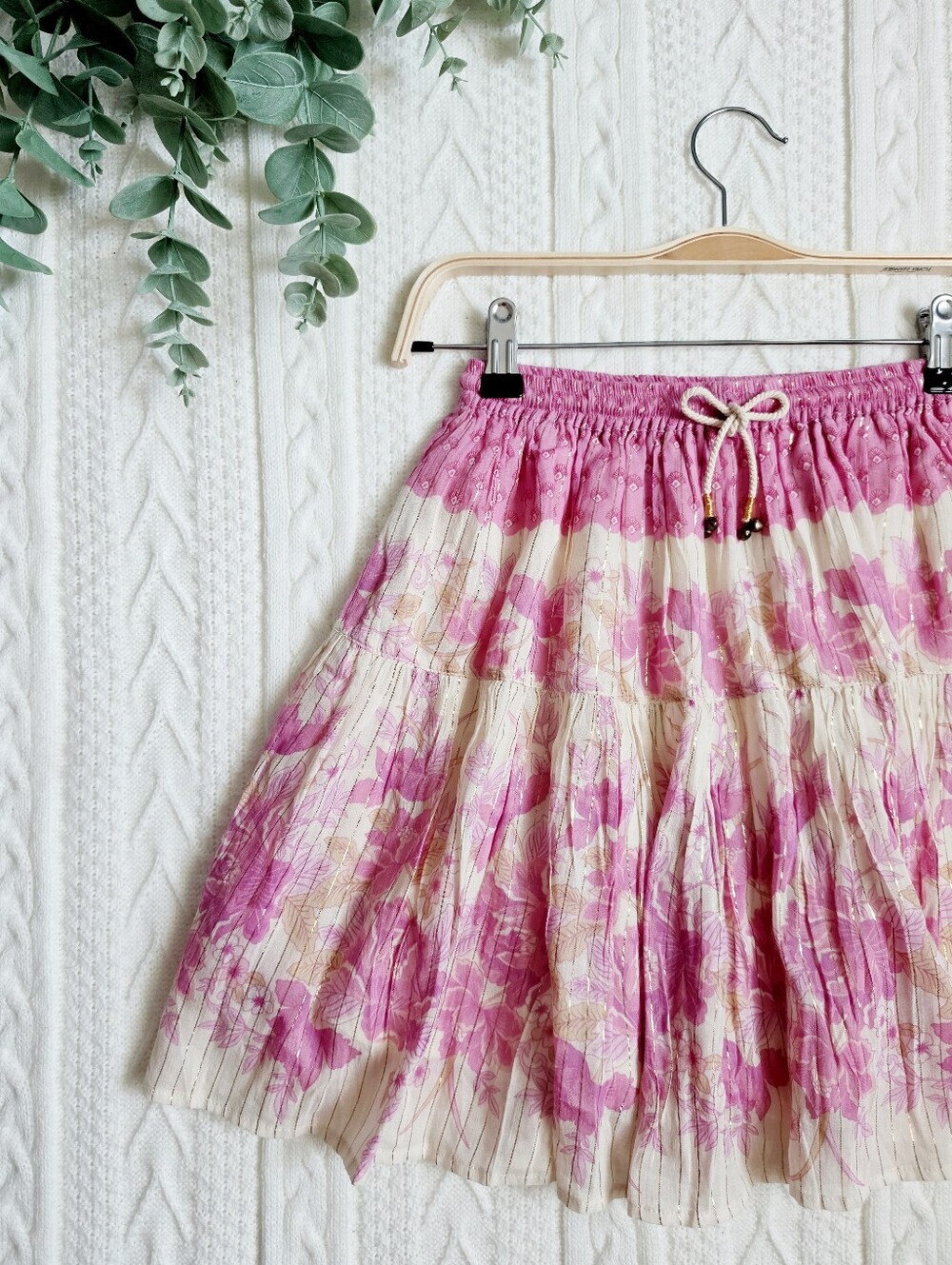 Spell Coco Lei Mini Skirt Lilac Floral Pull On Gold Shimmer Boho Flowy XS NEW